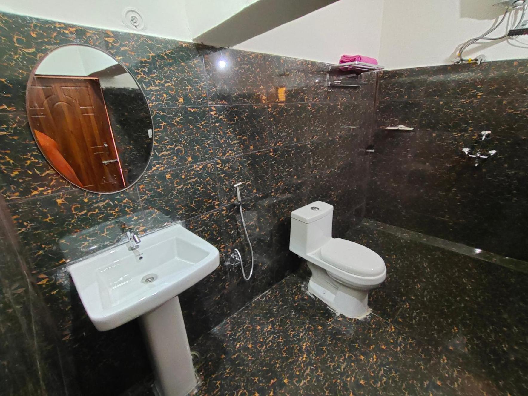 Alaknanda Homestay Karnaprayag Luaran gambar
